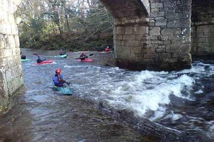 Search group rescues lost Dartmoor canoeists
