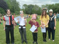 Bovey Primary crown making