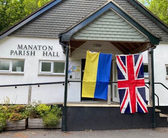 Manatonians raise funds for Ukraine