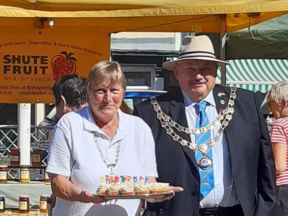 Teignmouth Mayor, Cllr Ian Palmer, and Mayoress, Jackie Palmer.
