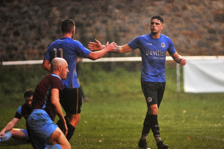 Photo: Steve Pope MDA261122A_SP012
Football. South West Peninsula Premier East League. Newton Spurs versus Torridgeside. A convincing 9-0 win for Spurs