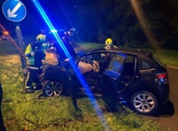 Car crashes into lamppost