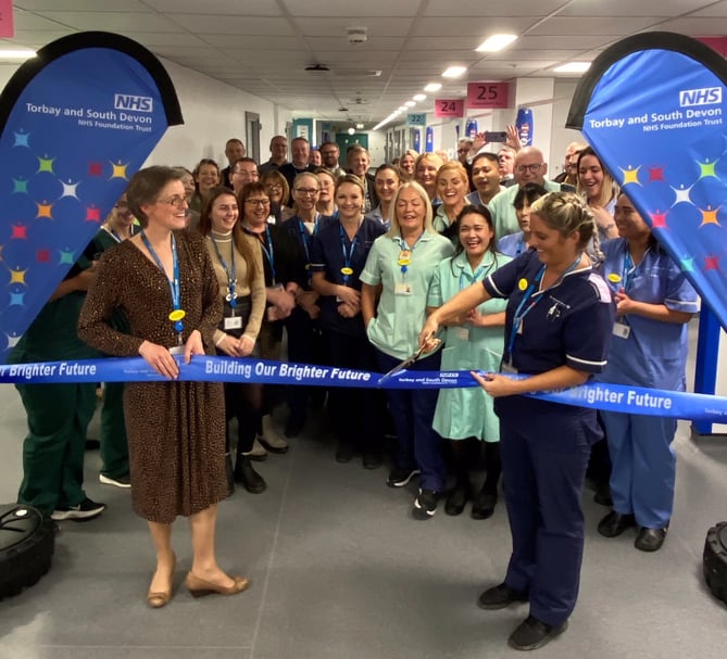 new-amu-opens-at-torbay-hospital-middevonadvertiser-co-uk