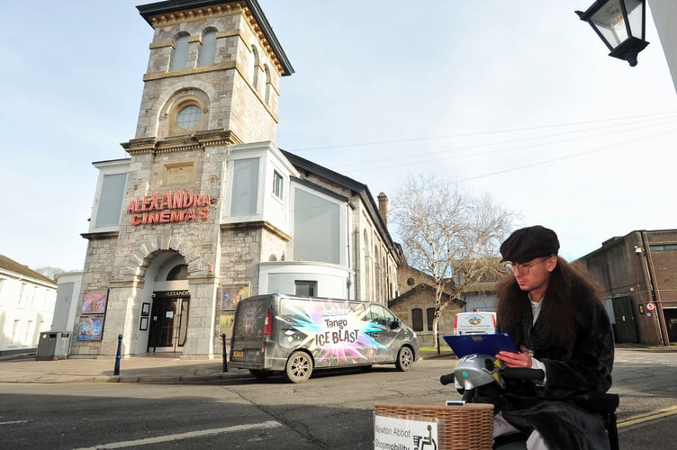 Newton Abbot Community Transport's Shopmobility Challenge. MDA reporter Ethan Heppell.
Photo: Steve Pope  MDA100223A_SP005