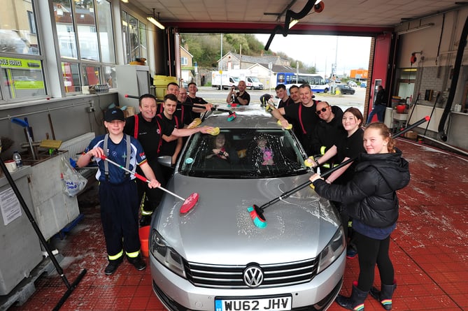 MDA010423A_SP004  Photo: Steve Pope 

Newton Abbot Fire Station's annual charity car wash event