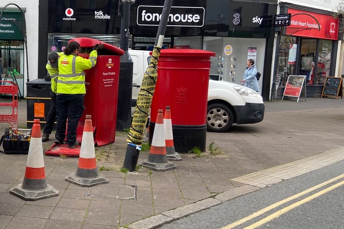 Repair works begin on Royal Mail parcel postbox in Newton Abbot