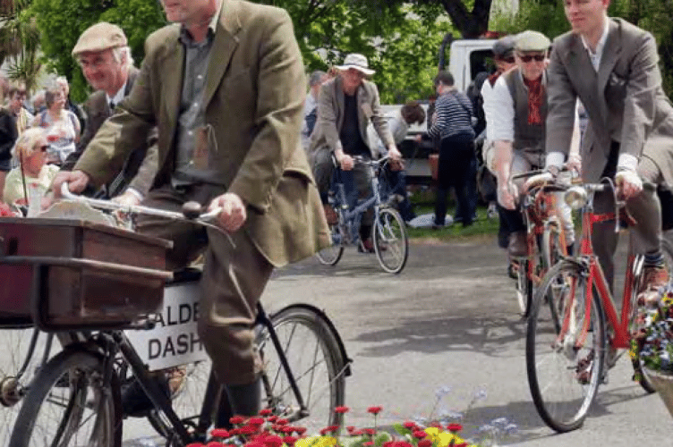 Vintage Cycle Ride in Dawlish