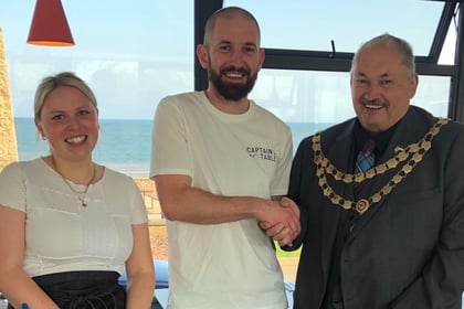 Seafront restaurant officially opened by mayor