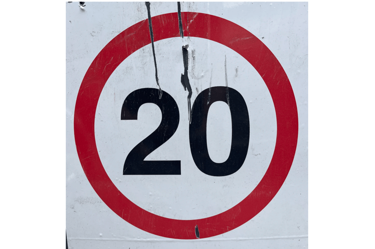 20mph stock image 