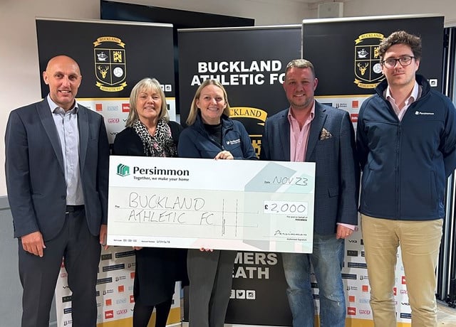 Buckland Athletic scores £2000 donation