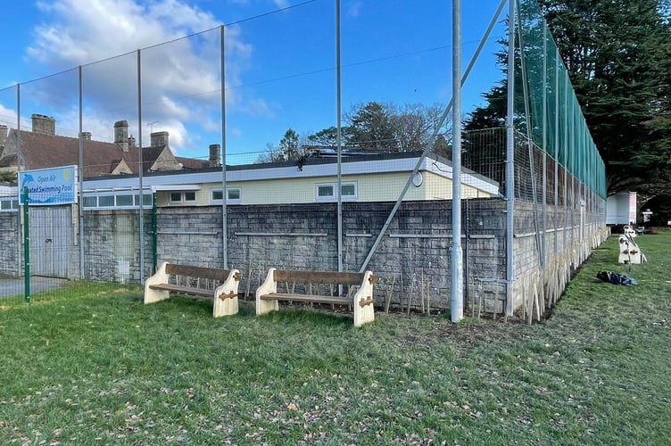 New trees planted at Bovey Tracey pool 