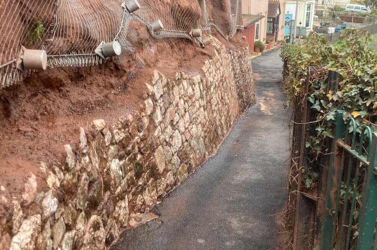 Lea Mount footpath leading to Marine Parade 