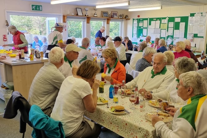 Bank holiday at Bovey Bowls