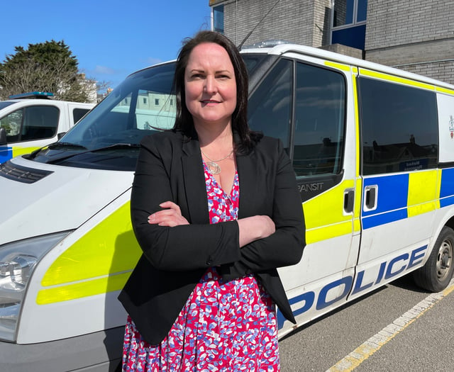 Complaints down about police call handling