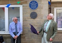 Plaque highlights Teignmouth’s shipbuilding heritage