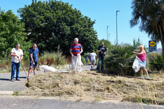 Guerilla Gardeners: Martin Wrigley MP, Mike Jackman, David Cox, Dan Comer and Penny Lloyd