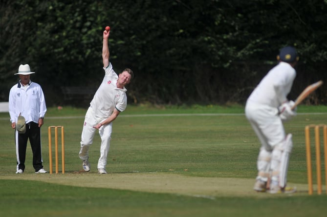 Devon Cricket League A Division.  Abbotskerswell versus Hatherleigh. Hatherleigh bowler Sean Letheren