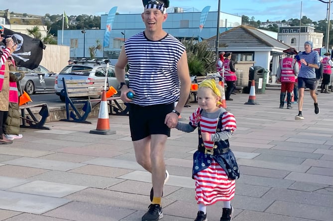 Father and daughter pirates run Teignmouth Promenade parkrun