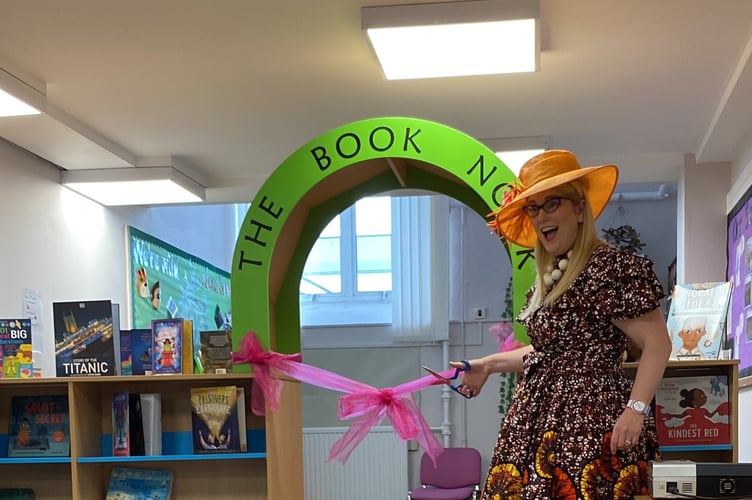 Sarah McIntyre opens the updated library at All Saints Marsh CofE Academy. 