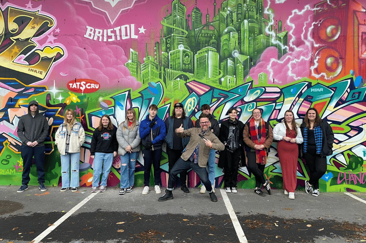 Newton Abbot students take in Banksy and Goldie at Bristol street art tour